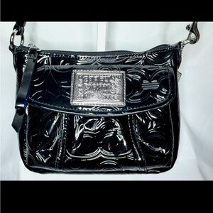 Y2K COACH Poppy Black Patent Leather Small Crossbody / Clutch